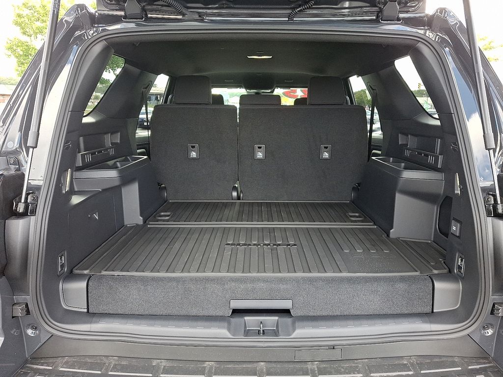 Thumbnail: 2025 Toyota 4Runner - 29