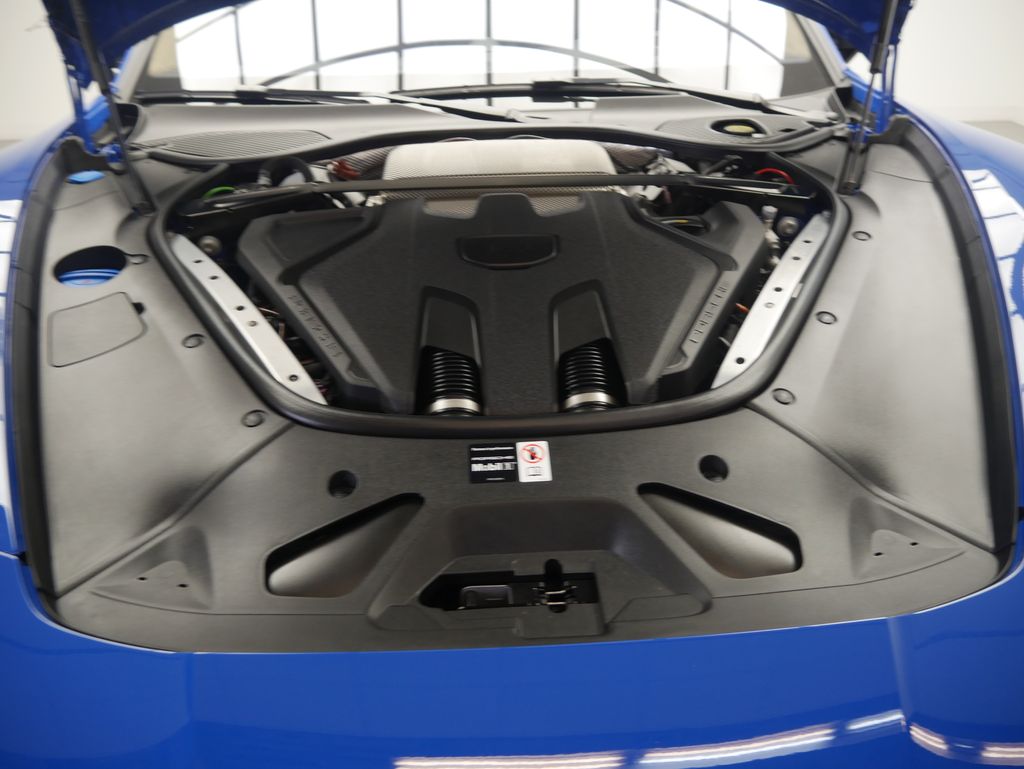 Thumbnail: 2026 Porsche Panamera - 12