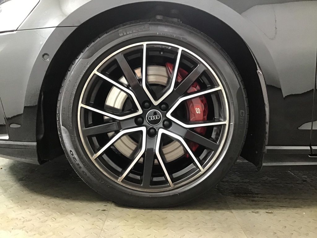 Used 2020 Black Audi 4.0T image 11