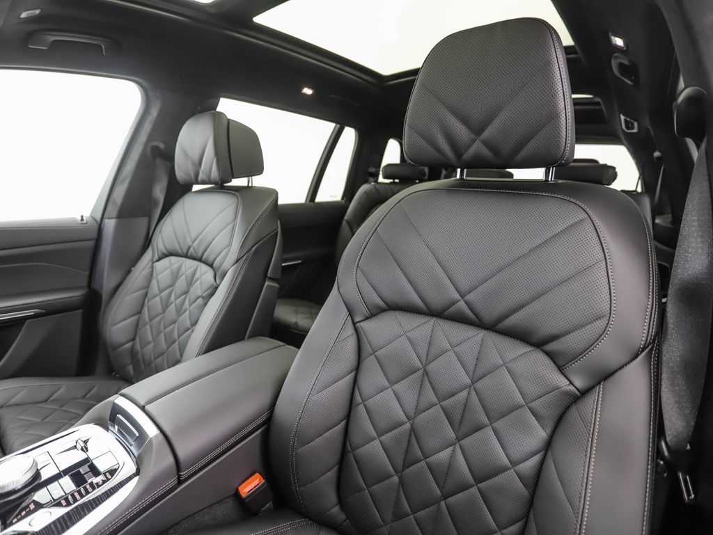 2026 BMW X7 xDrive40i 12