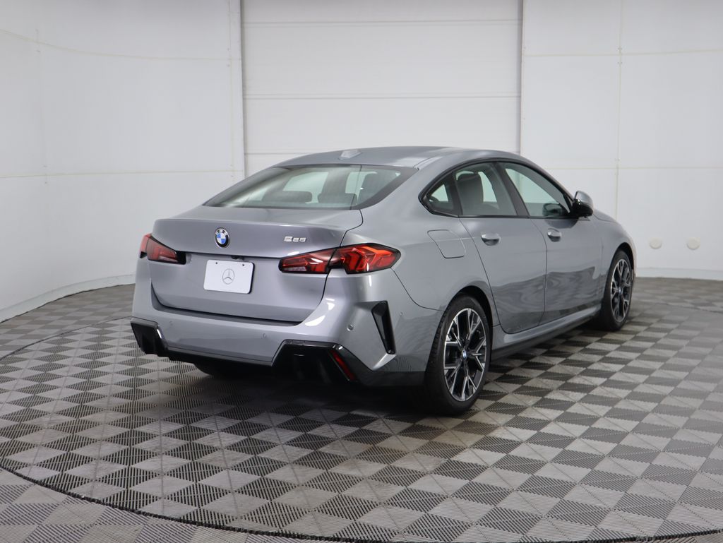 Thumbnail: 2026 BMW 2 Series - 5