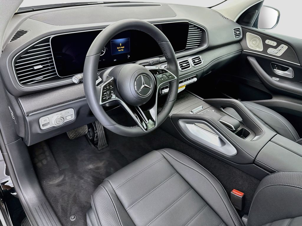 Thumbnail: 2026 Mercedes-Benz GLE - 10