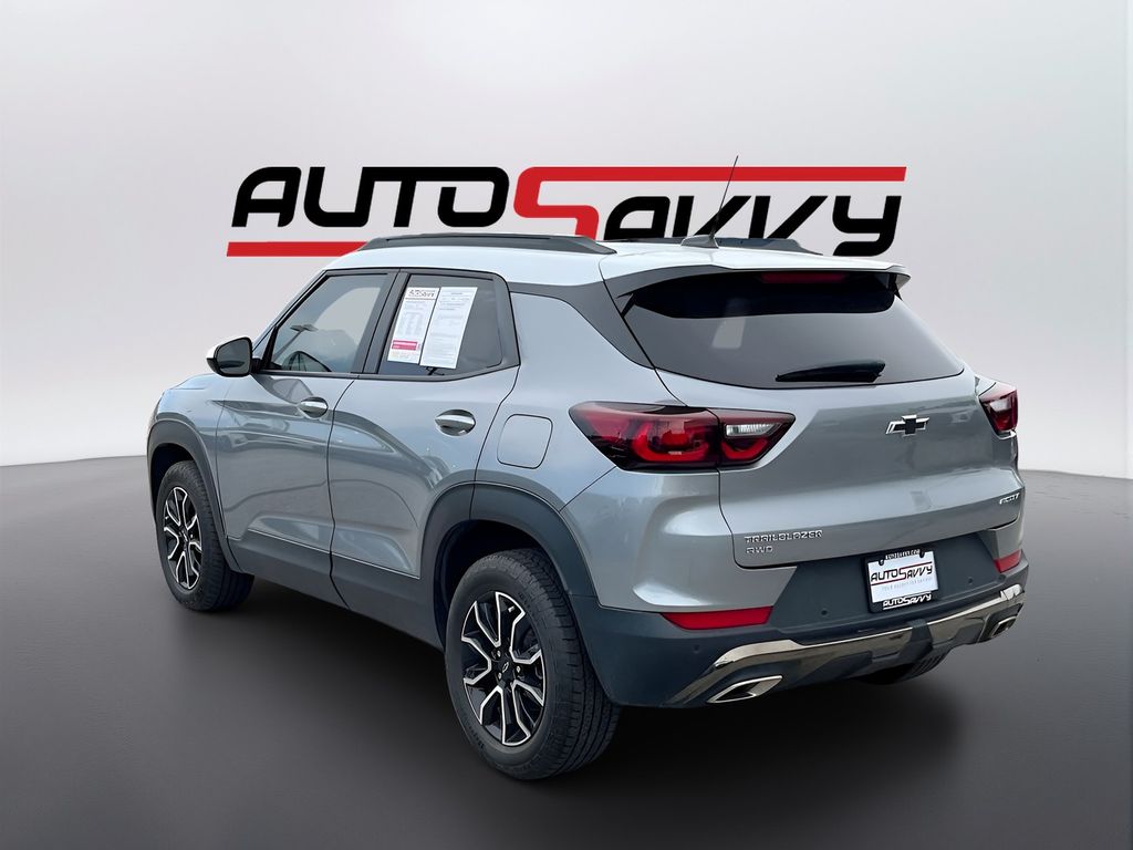 Used 2024 Gray Chevrolet ACTIV image 5