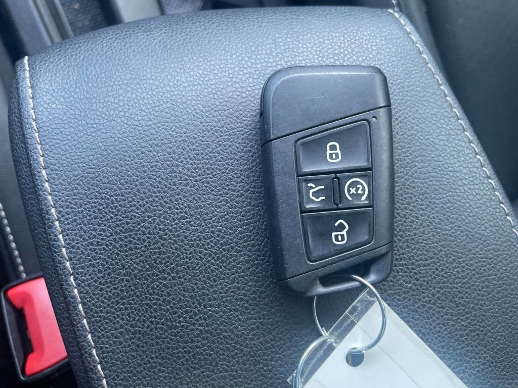 Used 2023 Volkswagen Tiguan SUV