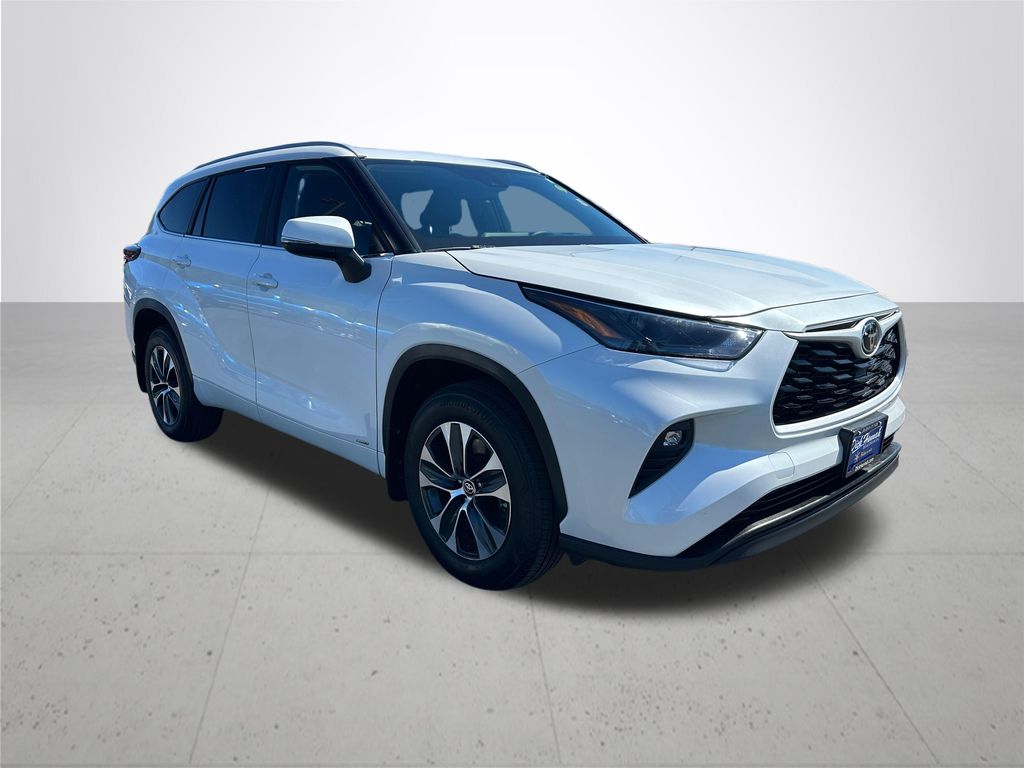 2026 Toyota Highlander Hybrid XLE