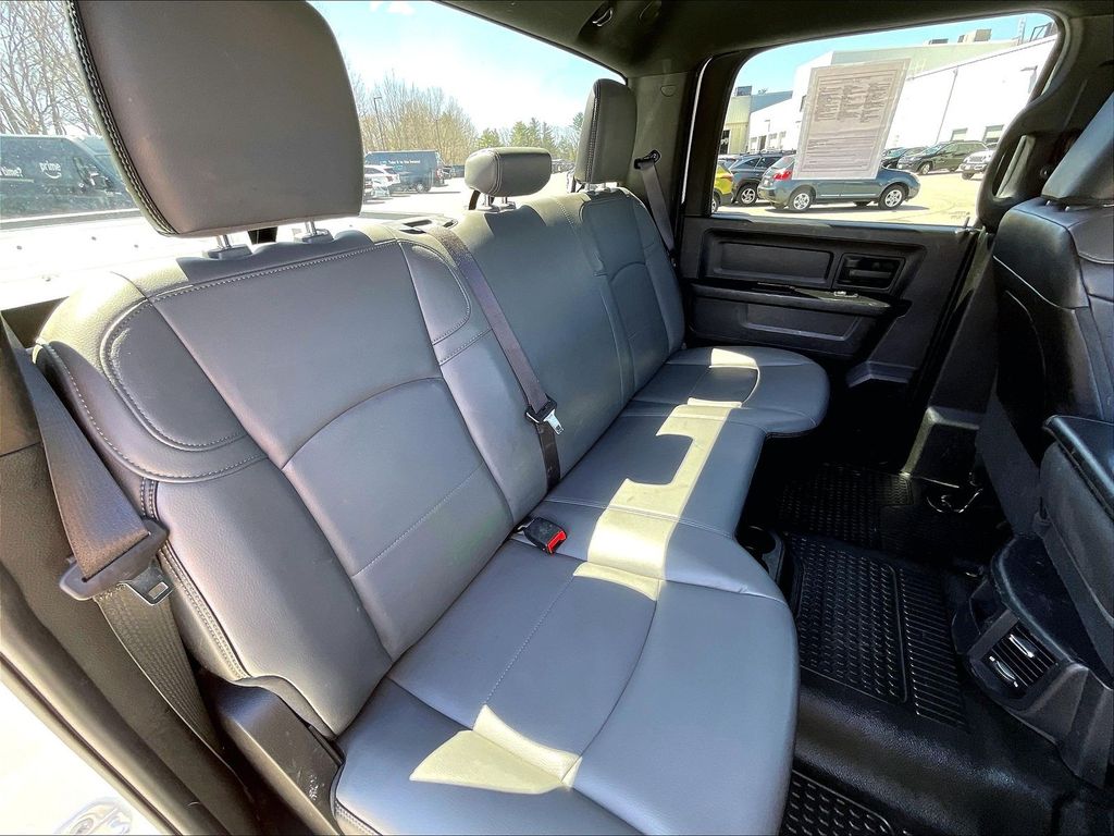 2023 Ram 3500 — photo 15