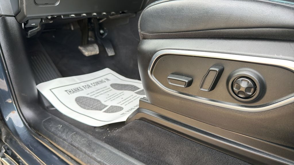 2024 Wagoneer L Wagoneer L