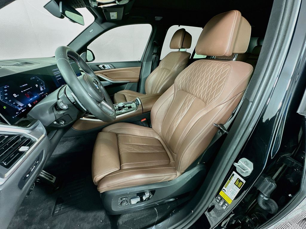 Thumbnail: 2024 BMW X5 - 21