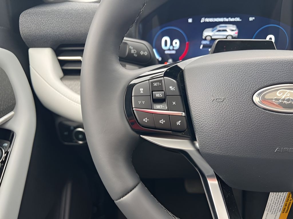 2025 Ford Explorer