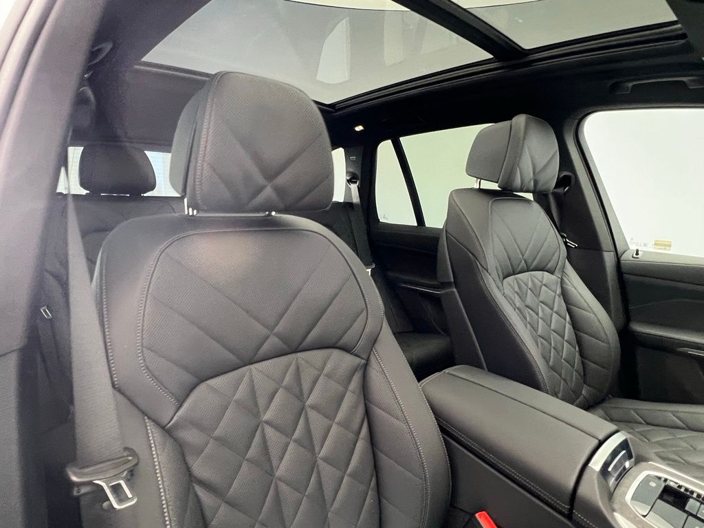 Thumbnail: 2025 BMW X5 - 7