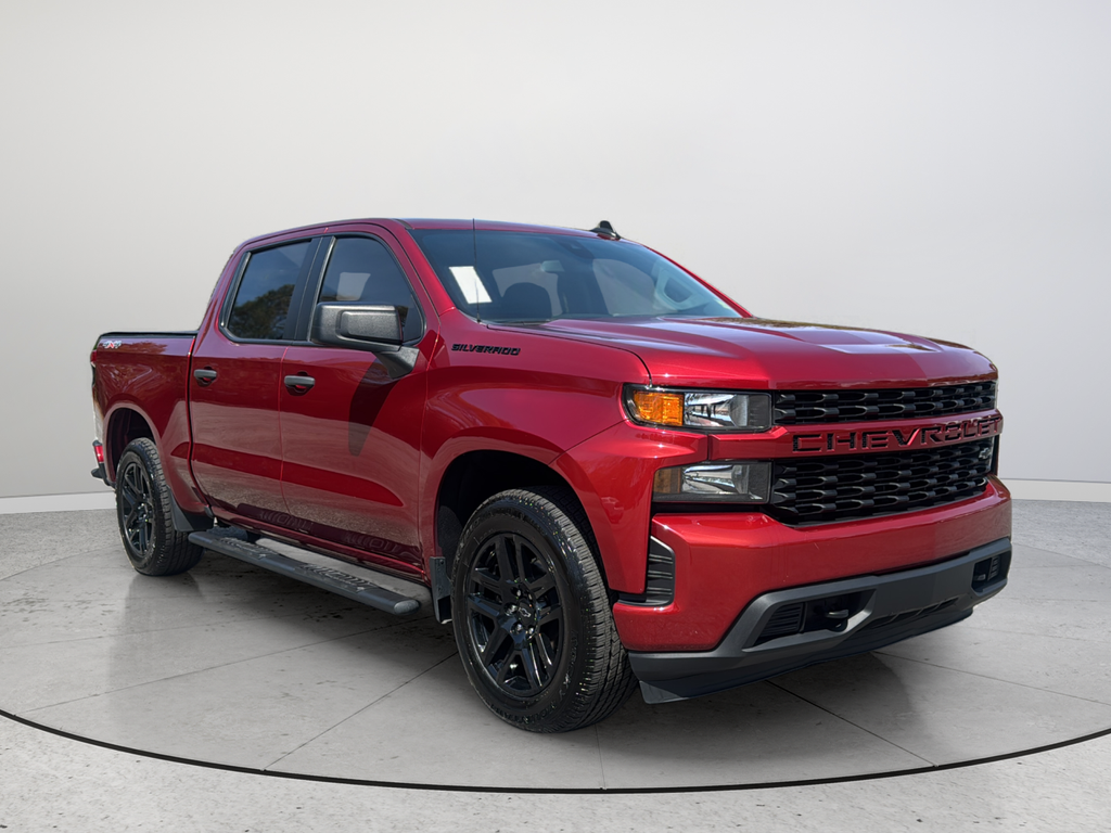 Cherry Red Tintcoat 2022 Chevrolet Silverado 1500 Custom Crew Cab 4WD Pickup Truck Four-Wheel Drive 8-Speed Automatic
