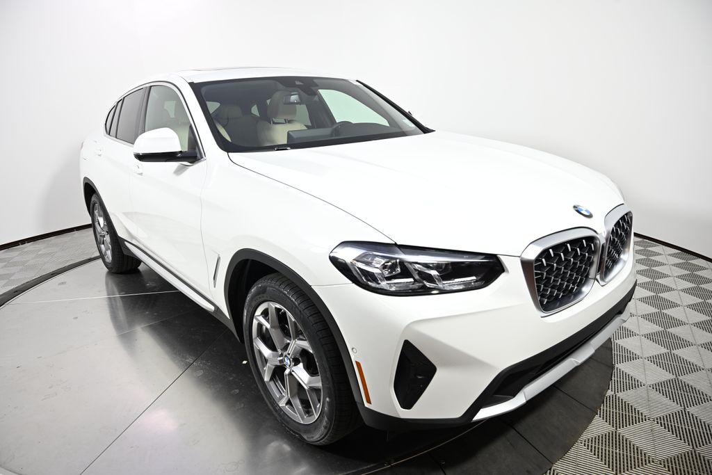 Thumbnail: 2025 BMW X4 - 7