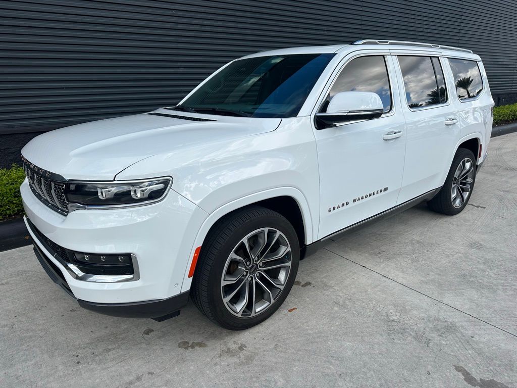 Thumbnail: 2022 Jeep Grand Wagoneer - 7