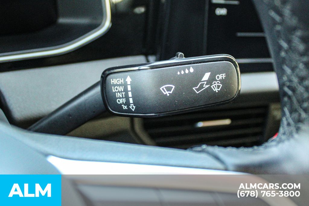 Used 2025 Black Volkswagen 1.5T S image 28