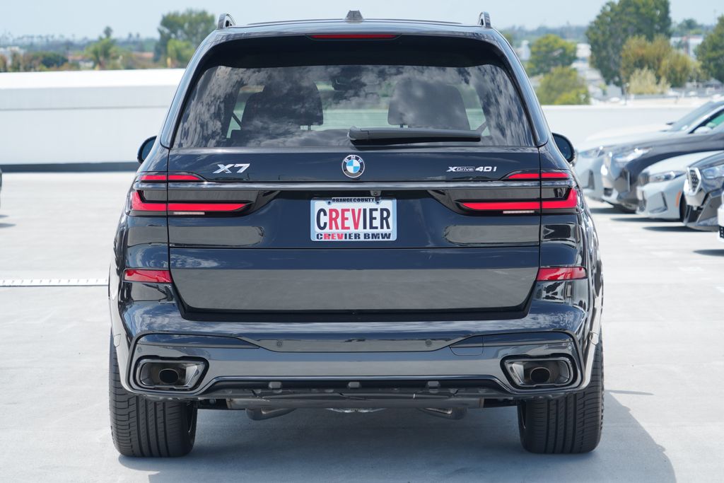 Thumbnail: 2027 BMW X7 - 6