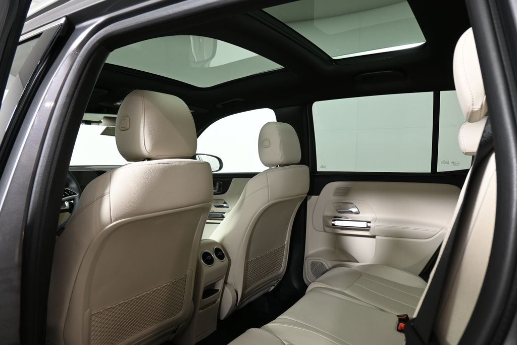 Thumbnail: 2026 Mercedes-Benz GLB - 26