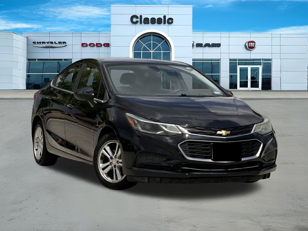 2017 Chevrolet Cruze LT Sedan FWD