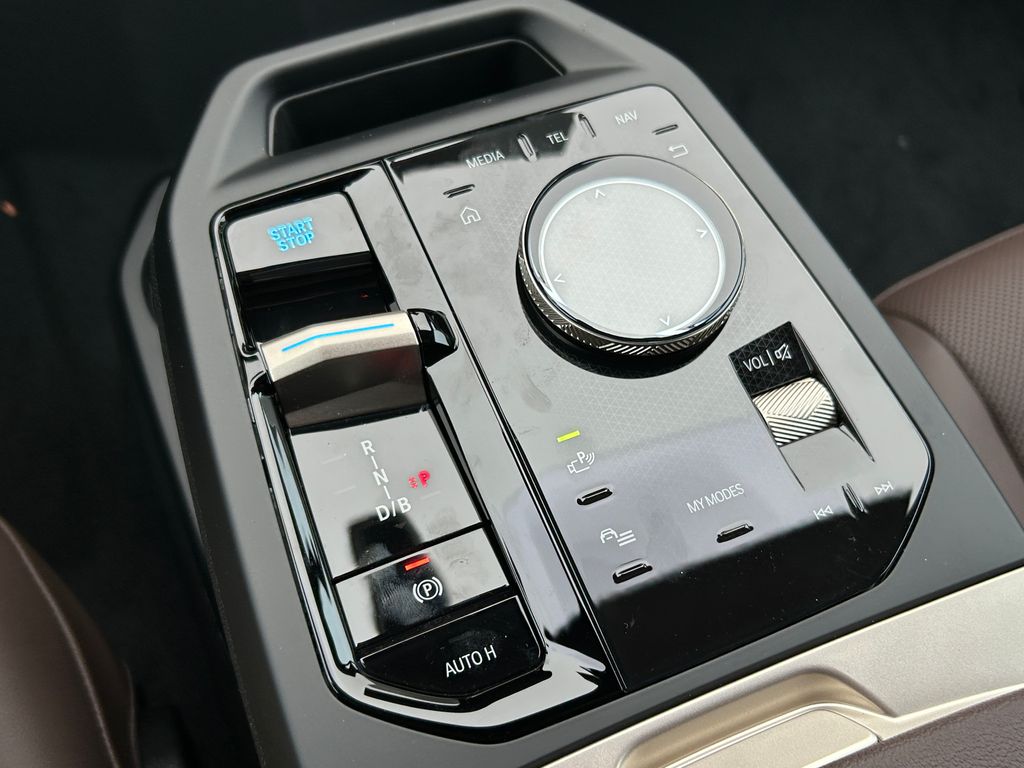 Thumbnail: 2026 BMW iX - 28