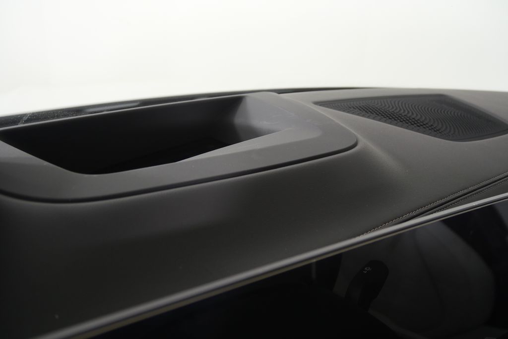 Thumbnail: 2027 BMW X6 - 17