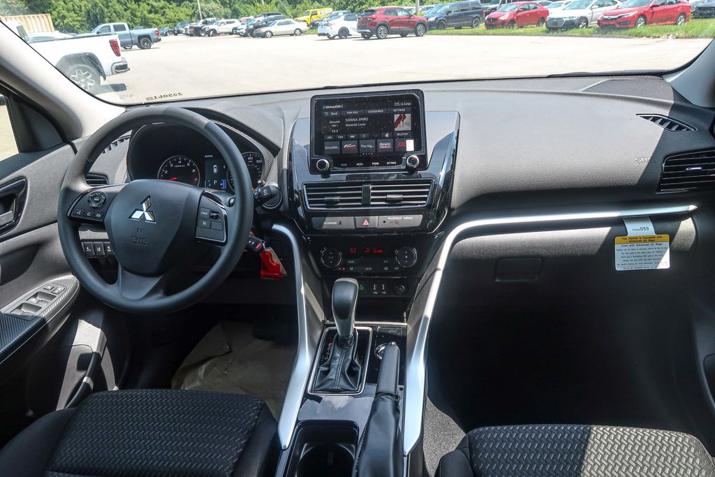 2026 Mitsubishi Eclipse Cross ES