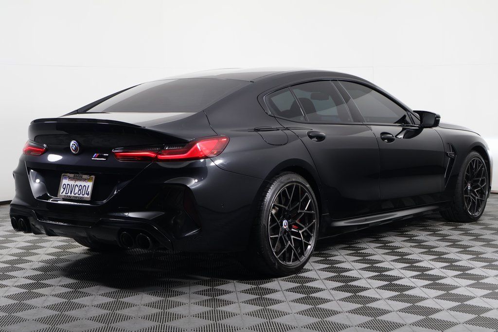 Thumbnail: 2023 BMW M8 - 4