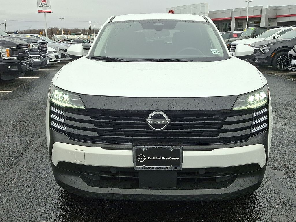 Thumbnail: 2025 Nissan Kicks - 2