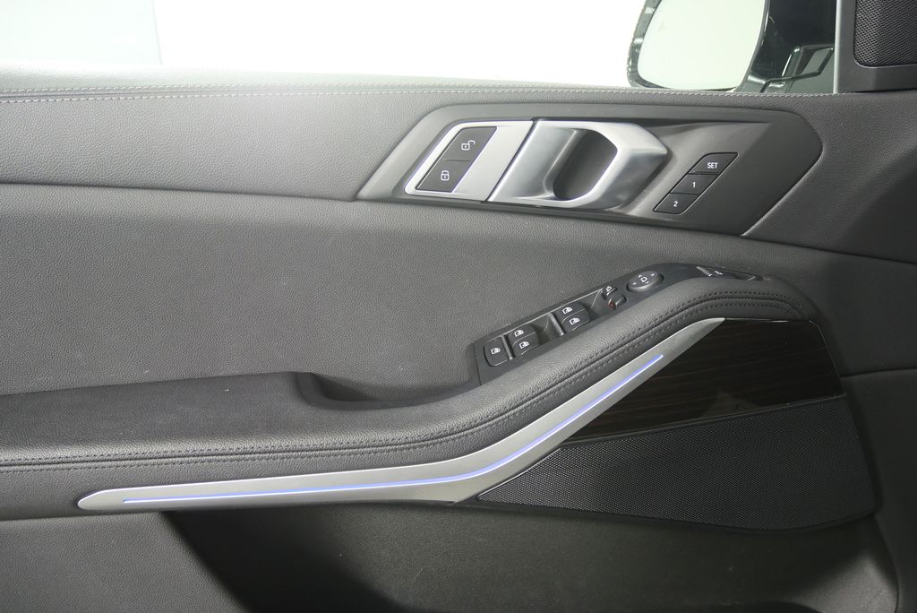 Thumbnail: 2020 BMW X5 - 9