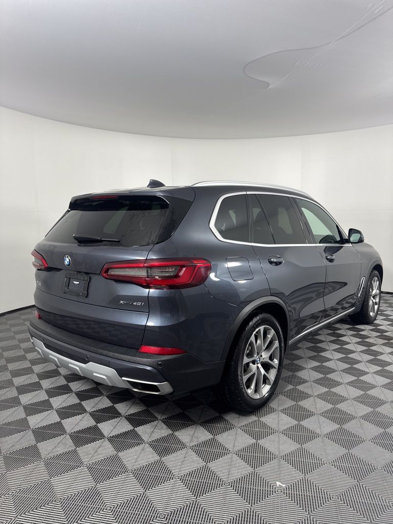 Thumbnail: 2020 BMW X5 - 5