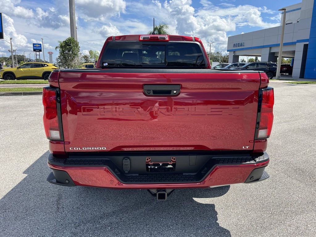 2024 Chevrolet Colorado LT 3