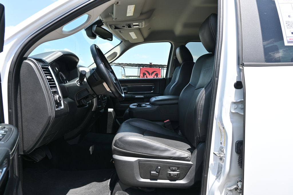 2017 Ram 2500 Laramie White at Autostrade