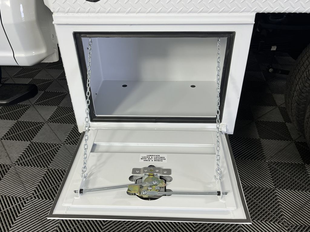 2025 Ford F-350 XL Crew Cab 60 CA 4WD, Scelzi Gooseneck Flatbed 9F0159 for sale #9F0159 - photo 27