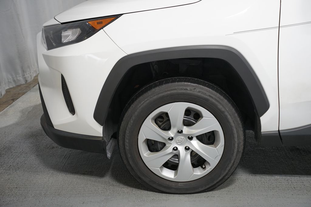 Thumbnail: 2022 Toyota RAV4 - 5