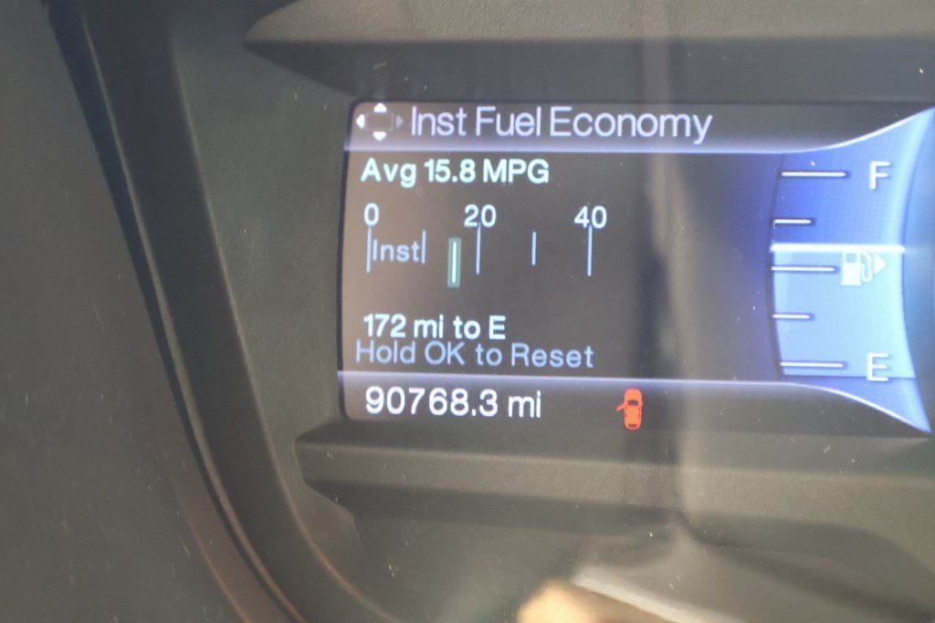 Thumbnail: 2015 Ford Explorer - 17