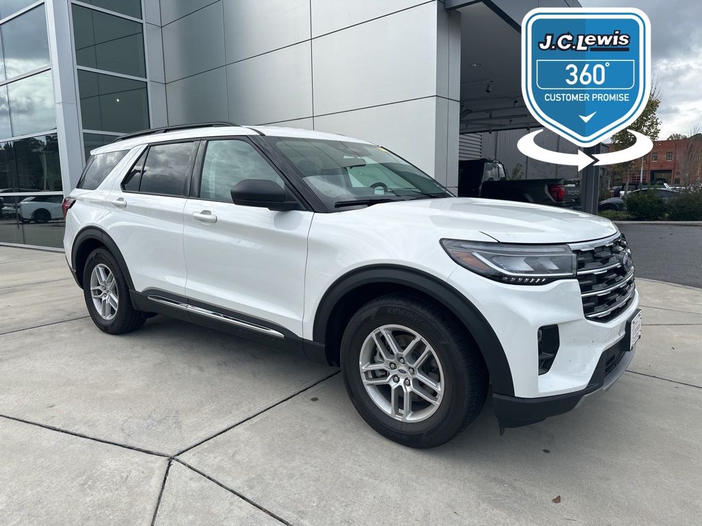 2025 Ford Explorer Active