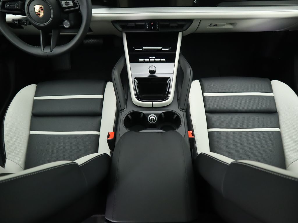 Thumbnail: 2025 Porsche Cayenne - 20
