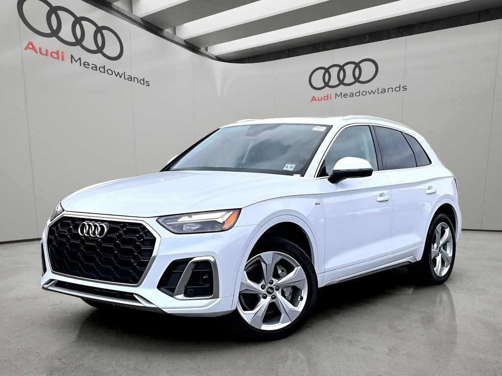 Glacier White 2022 Audi Q5 SUV / Crossover All-Wheel Drive 7-Speed Automatic
