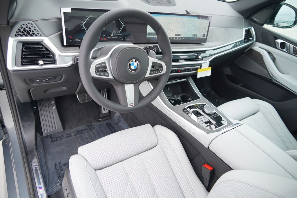Thumbnail: 2026 BMW X5 - 11
