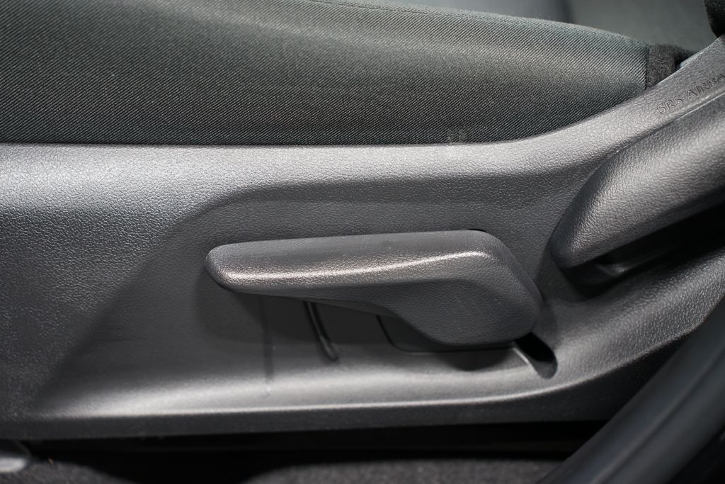 2022 Toyota RAV4 LE 30