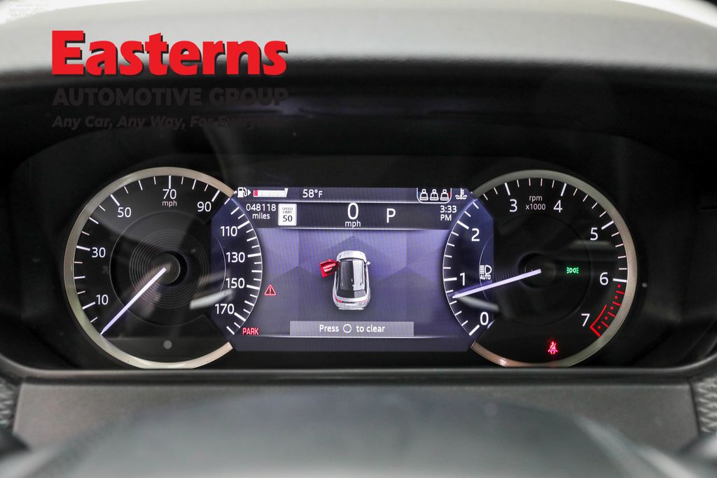 Used 2021 White Land Rover P250 R-Dynamic S image 17