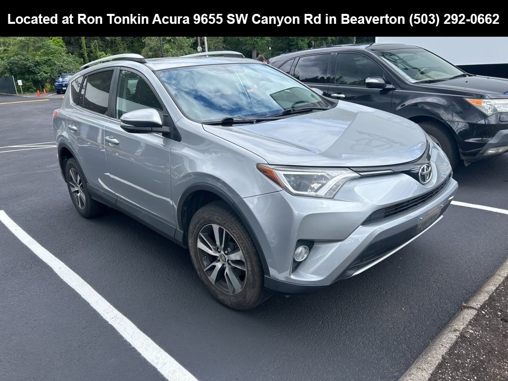 2016 Toyota RAV4 XLE AWD's photo