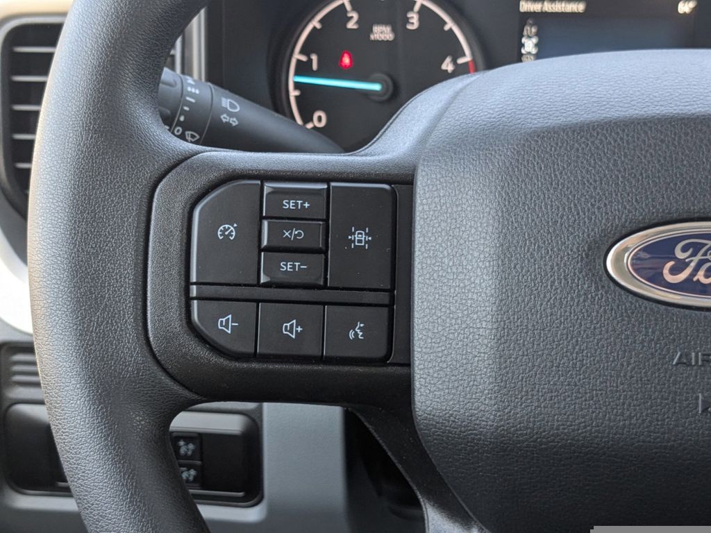 2025 Ford F-350 Chassis XL