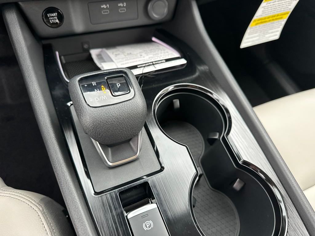 2025 Nissan Rogue SL photo