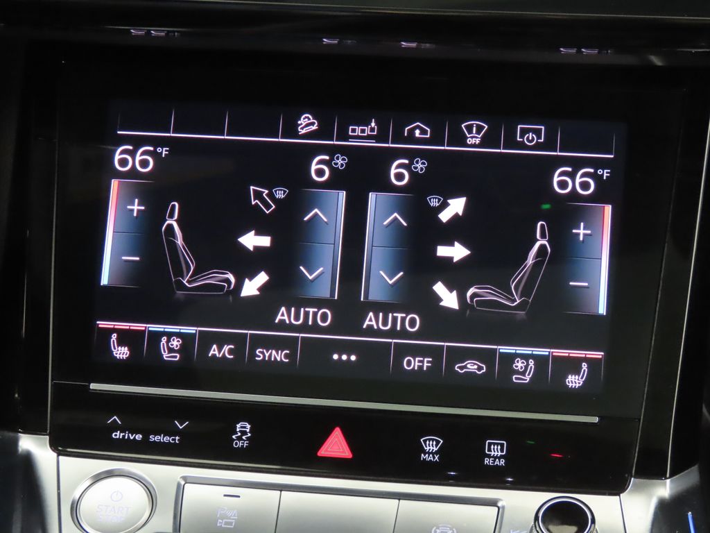 Thumbnail: 2019 Audi e-tron - 20