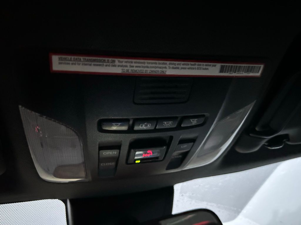 Thumbnail: 2021 Toyota Corolla - 28