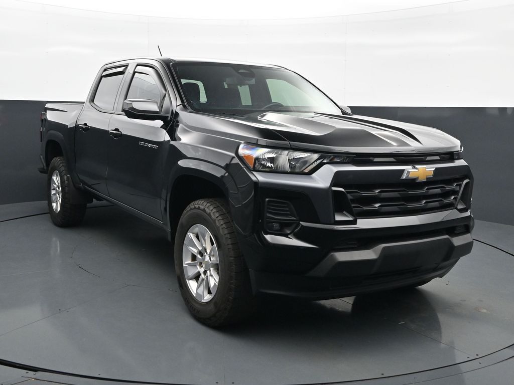2024 Chevrolet Colorado LT