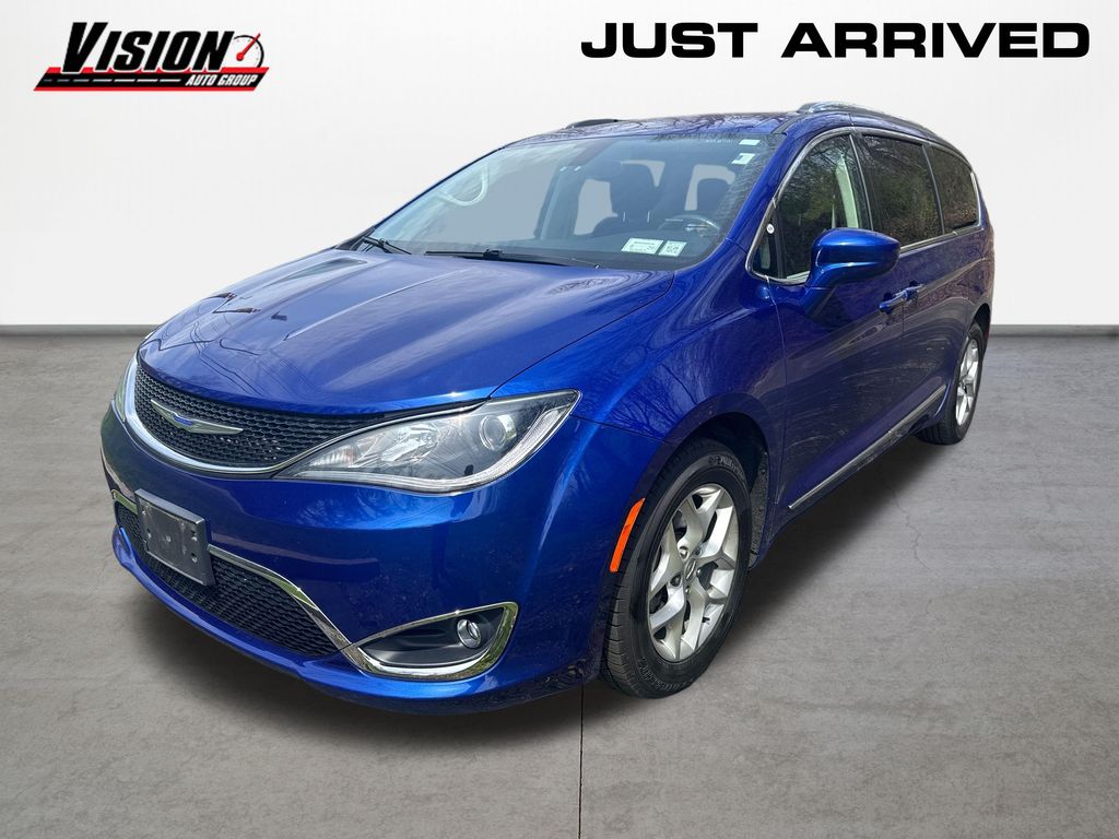 Ocean Blue Metallic 2020 Chrysler Pacifica Touring L FWD Minivan Front-Wheel Drive 9-Speed Automatic
