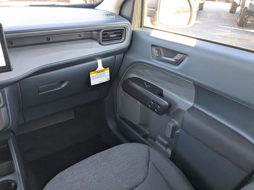 2025 Ford Maverick XL