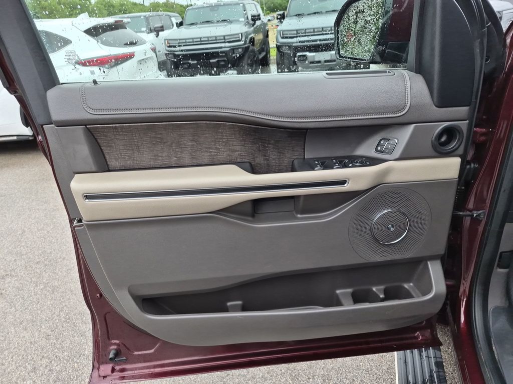 Used Car 2021 Ford Expedition Max  Limited For Sale Under $35,000 In Austin, Texas