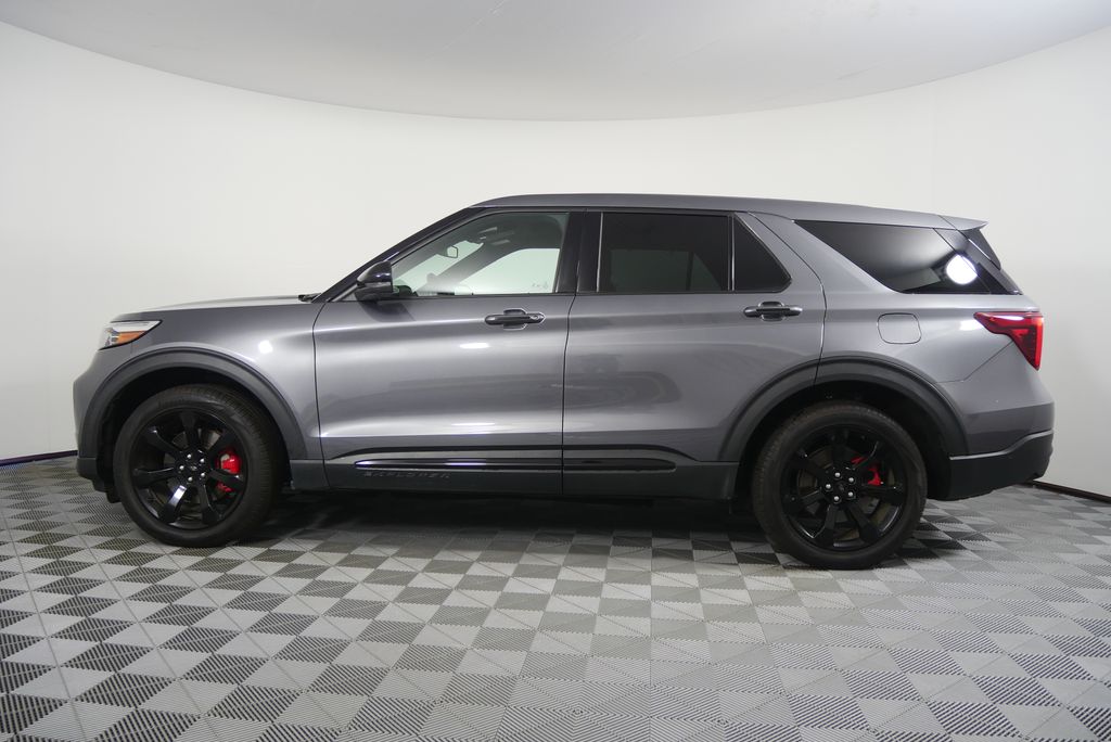 Thumbnail: 2021 Ford Explorer - 6