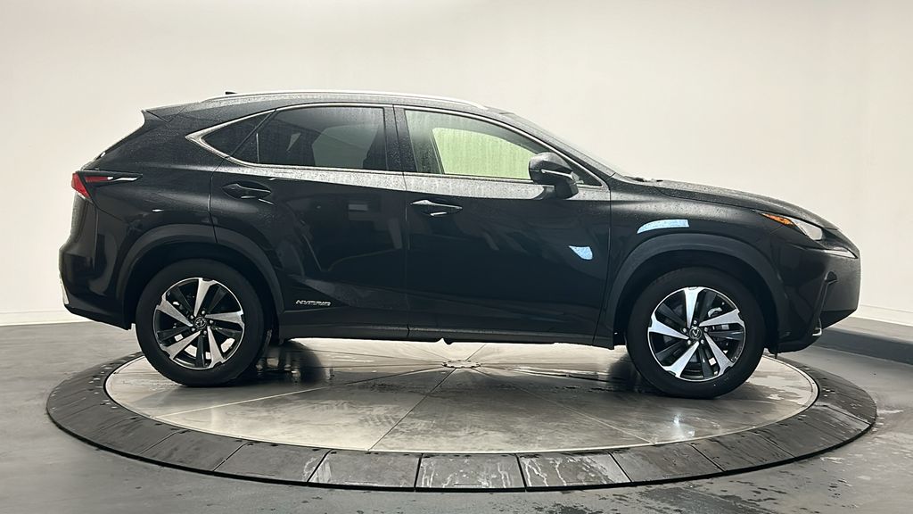 2020 Lexus NX Hybrid 300h 8